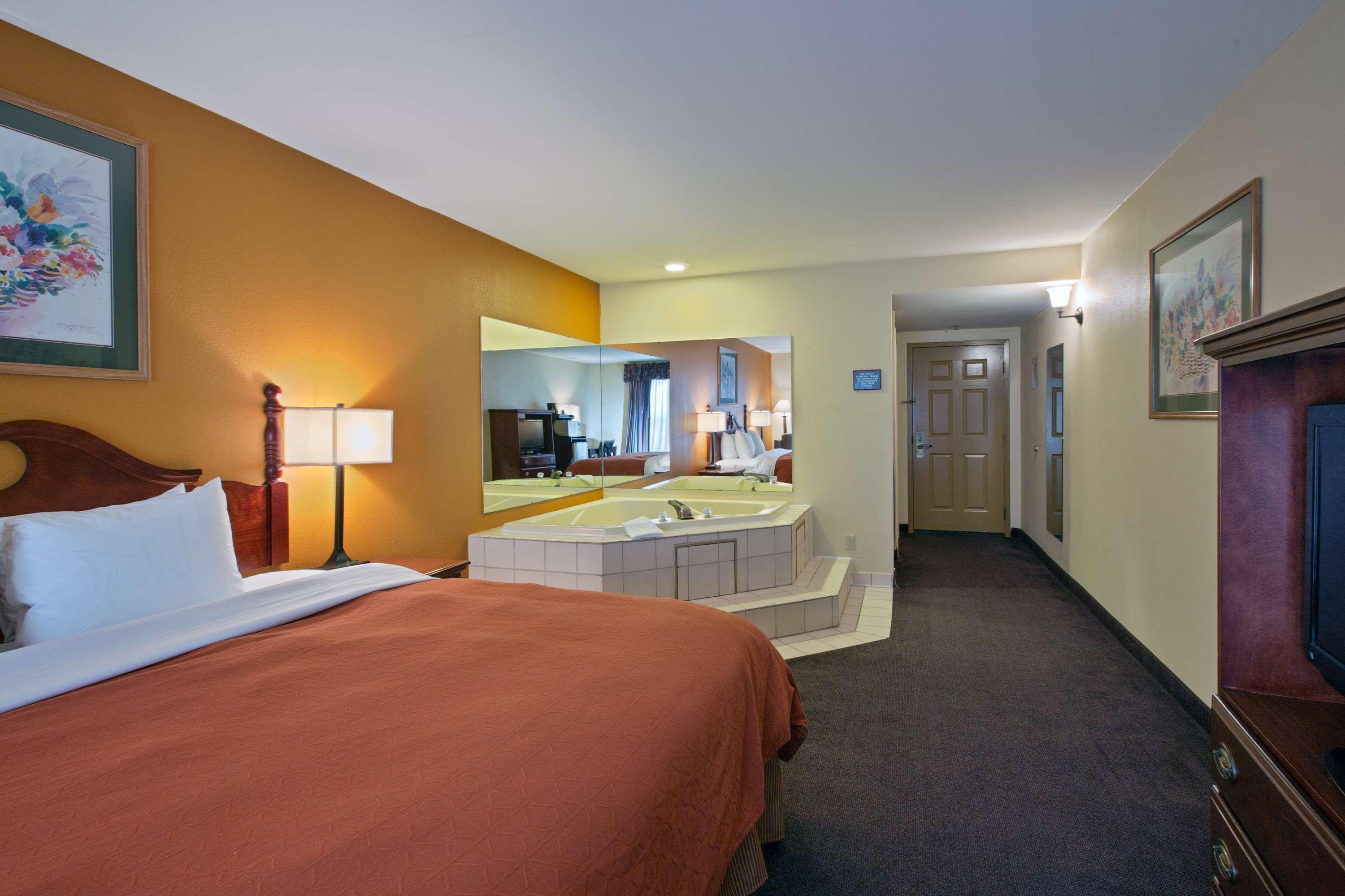 Country Inn & Suites By Radisson, Richmond I-95 South, Va Bellwood Екстер'єр фото