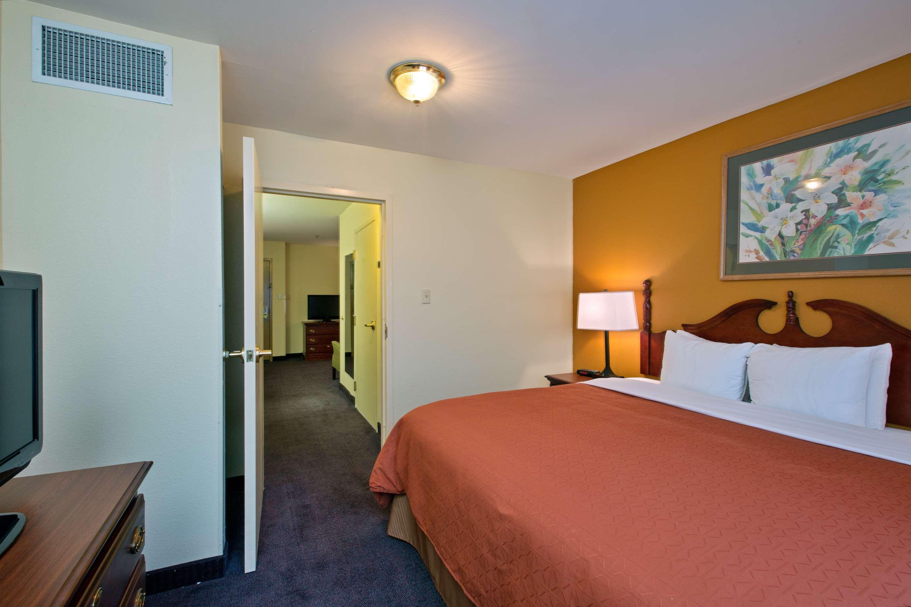 Country Inn & Suites By Radisson, Richmond I-95 South, Va Bellwood Екстер'єр фото
